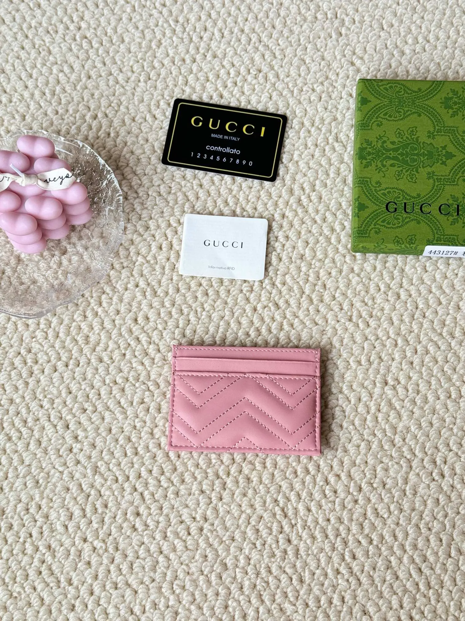 💰100 gucci cowhide mini card holder, real photo! Double G wave pattern small card holder, retro gold metal accessories, model number 443127, humanoid pattern, size: 10x7