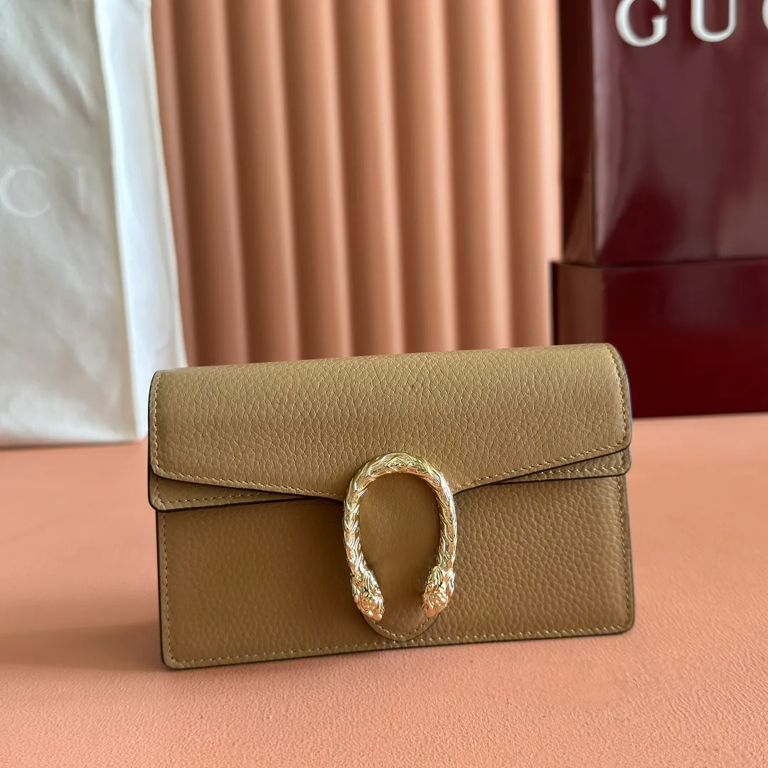p600. 📣📣📣【Original leather with 🌈full counter packaging】🔥🔥 Dionysus Supre Mini has been loved by thousands of girls since its inception, and the Dionysian bag has lived up to expectations, with various designs emerging in endlessly ~ Model: 476432 Size: 16.5*10*4.5cm.