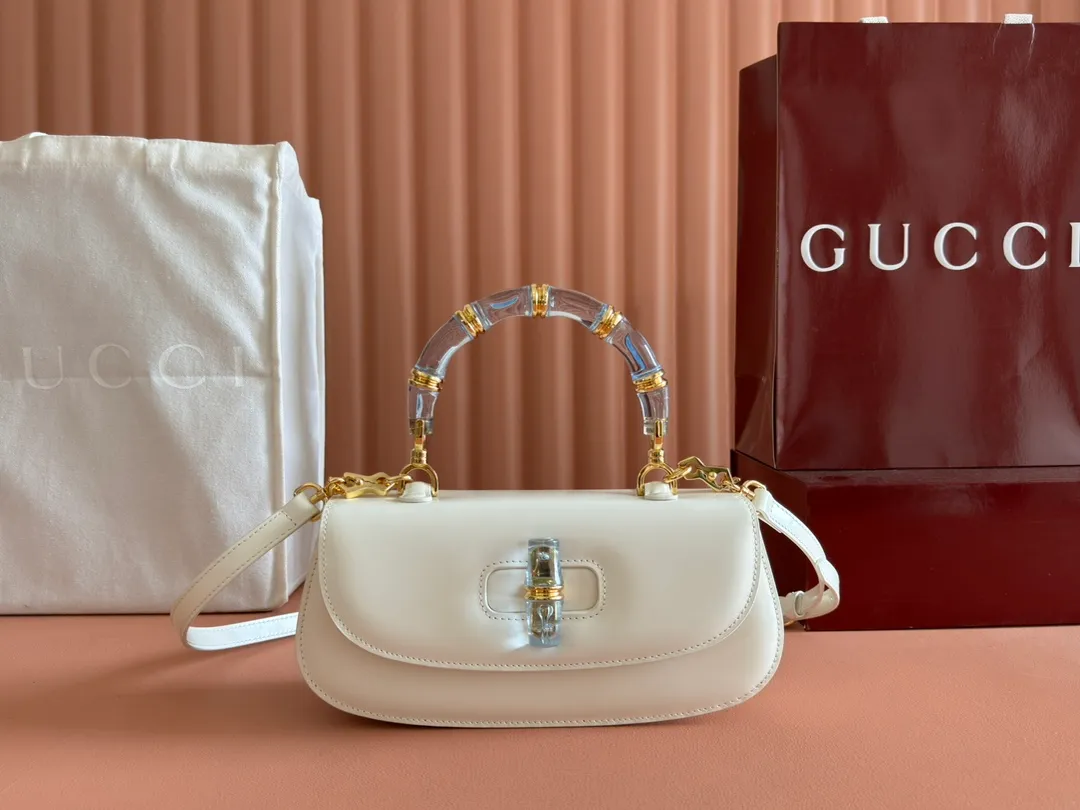 💋💋💋 New Gucci Bamboo Diva series medium handbag, white/original shipment! 🐴Model: 827750. short video