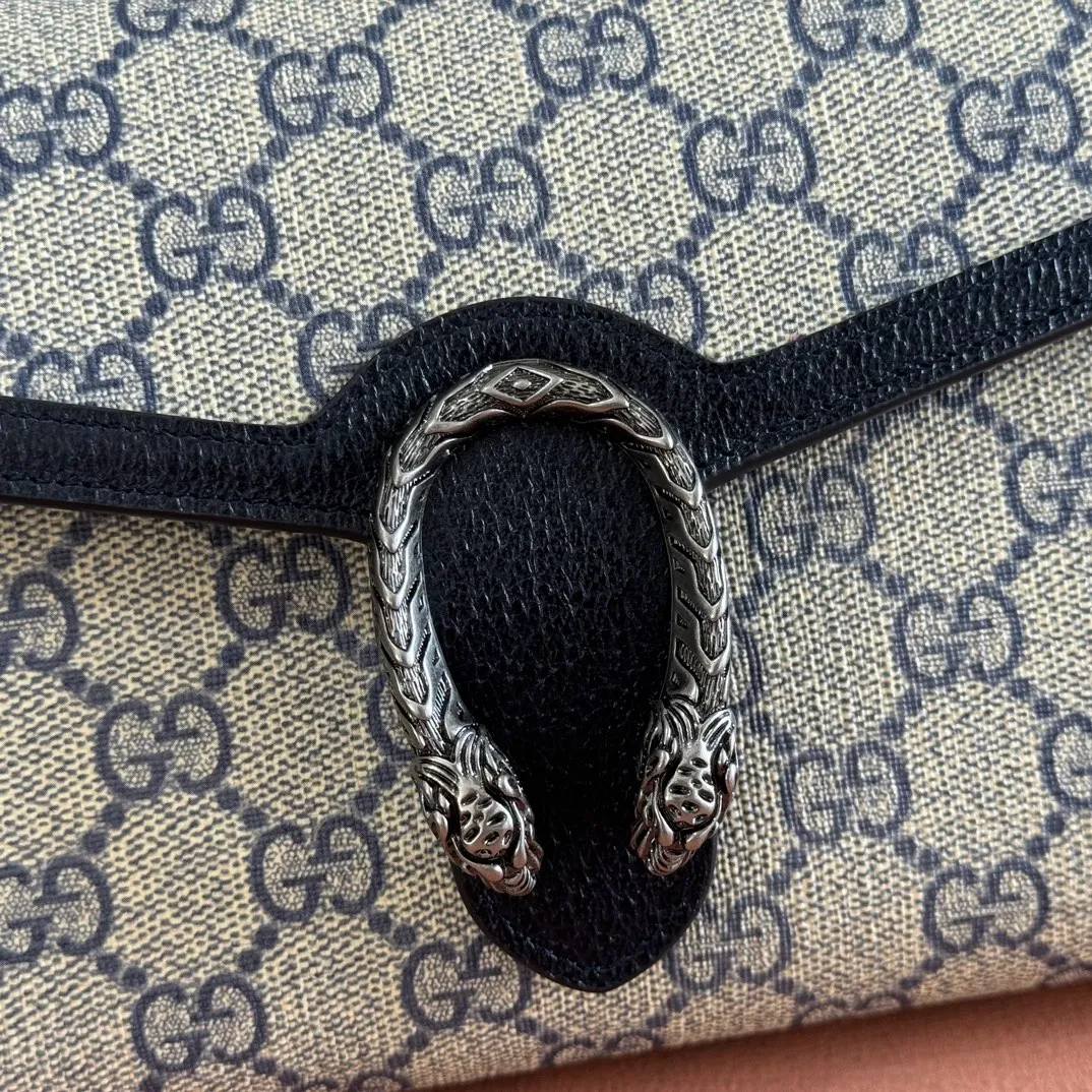 p740. 📣📣📣【Original leather🌈 Equipped with full package at the counter】🔥🔥GG Original leather, ebony double G fabric PVC with leather chain mini handbag/wallet, small bag with detachable shoulder strap, ample internal space, perfect replica of the original, 💯top-grade Italian imported cowhide👉fine workmanship ‼ ️Model: 401231, size: 20*13.5*4cm.