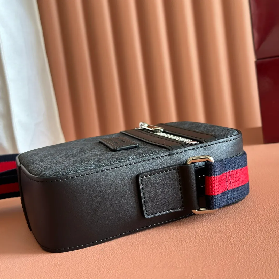 p700. 💋💋💋【Original leather accessories🌈 Equipped with full counter packaging】🔥🔥 G Home. The latest mini men's bag, original leather, top hardware, model number 598103 vinyl, size 14.5*18*6cm