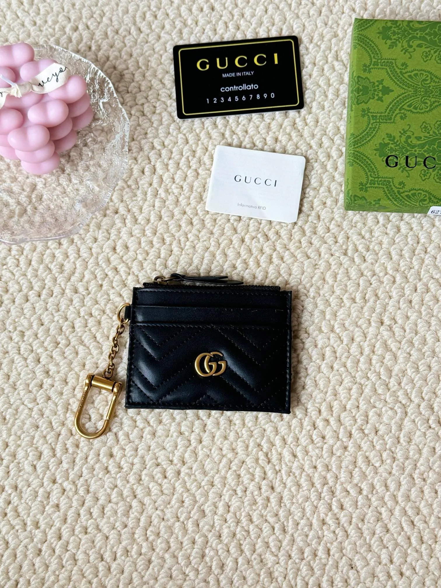 💰120 gucci card holder key🔑clasp new arrival! Actual shot of cowhide! Style number: 627064🎈🎈🎈Size: Width 10 X Height 7.5x1cm
