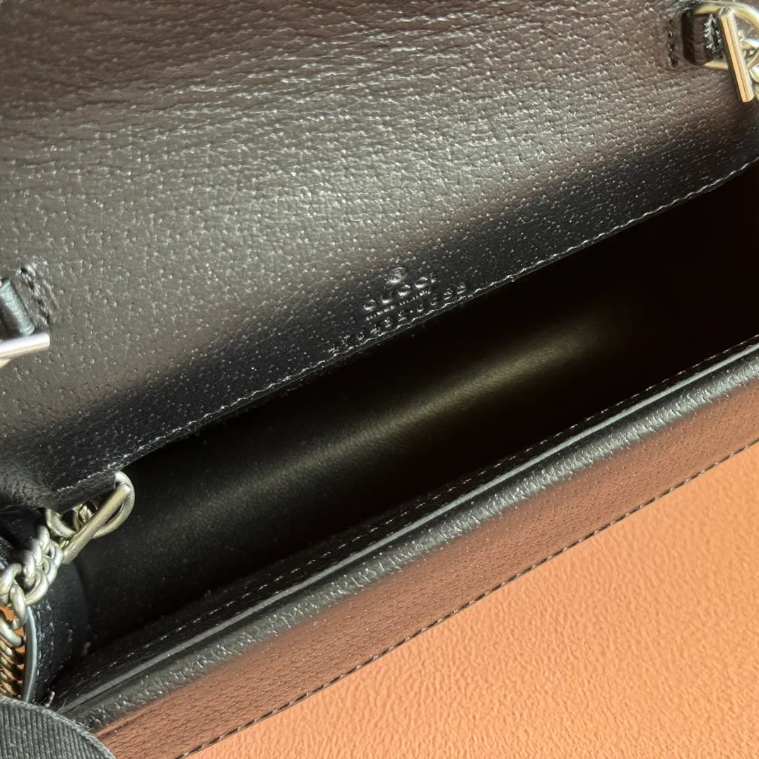 p720. 📣📣📣[Original leather with 🌈Full set of packaging at the counter]🔥🔥 Dionysus Supre Mini has been loved by thousands of girls since the Dionysus bag came out, and the Dionysus bag has also lived up to expectations, with various designs emerging in endlessly ~ Model: 476432 Size: 16.5*10*4.5cm.