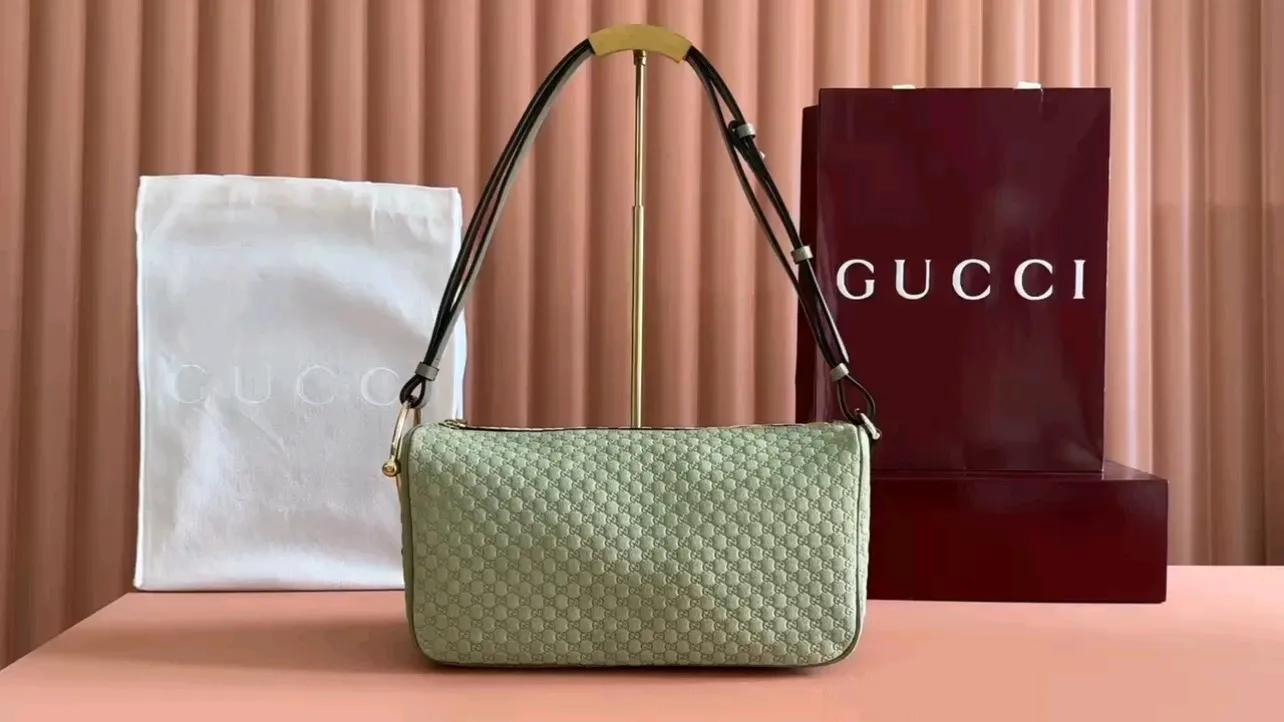 💋💋💋【New】Gucci Half Horsebit series small shoulder bag, yellow, gray green frosted embossed/original leather is shipped, 🐍Model: 860787,. Combination short video