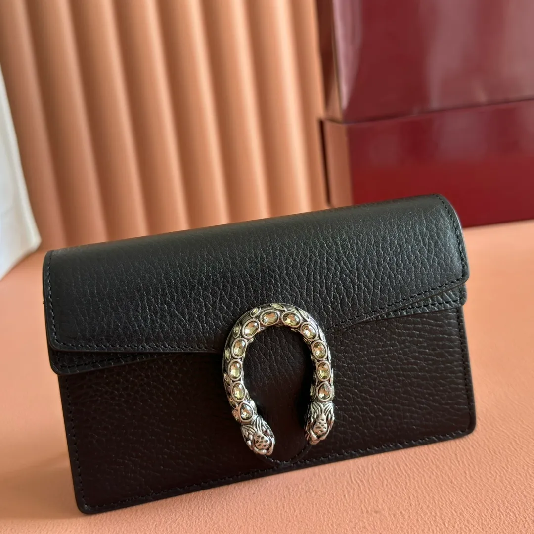 p600. 📣📣📣[Original leather with 🌈Full set of packaging at the counter]🔥🔥 Dionysus Supre Mini has been loved by thousands of girls since the Dionysus bag came out, and the Dionysus bag has also lived up to expectations, with various designs emerging in endlessly ~ Model: 476432 Size: 16.5*10*4.5cm.