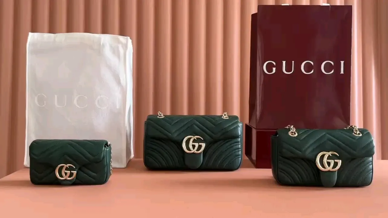 💋💋💋 New GG Marmont series medium shoulder bag. Original leather shipped! 🐲Model: 837267. 837280.837290 combination short video