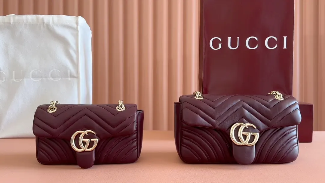 💋💋💋 New GG Marmont series medium shoulder bag. Caramel, black, white, ancola red/original leather shipped! 🐲Model: 837267. 837280 combination short video