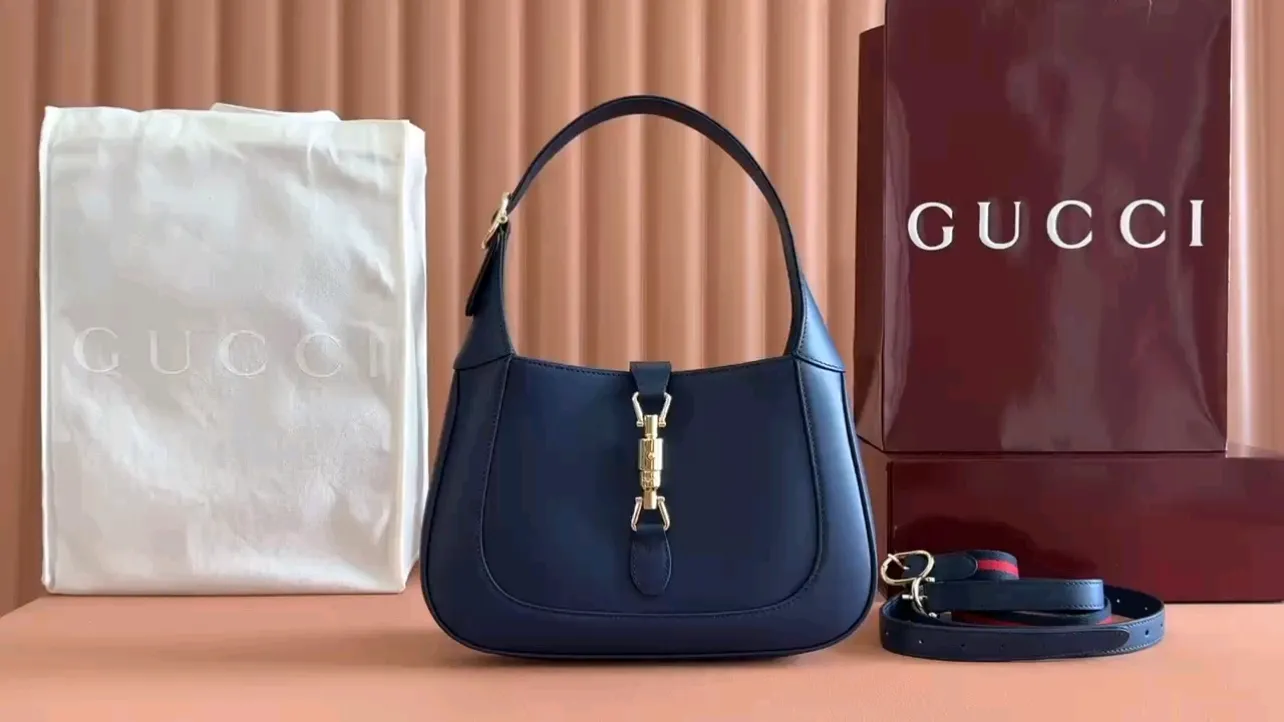 💋💋💋【New Product】👉Gucci Jackie series small shoulder bag in two colors/original leather shipped! 27.5cm model: 810232. Combination short video