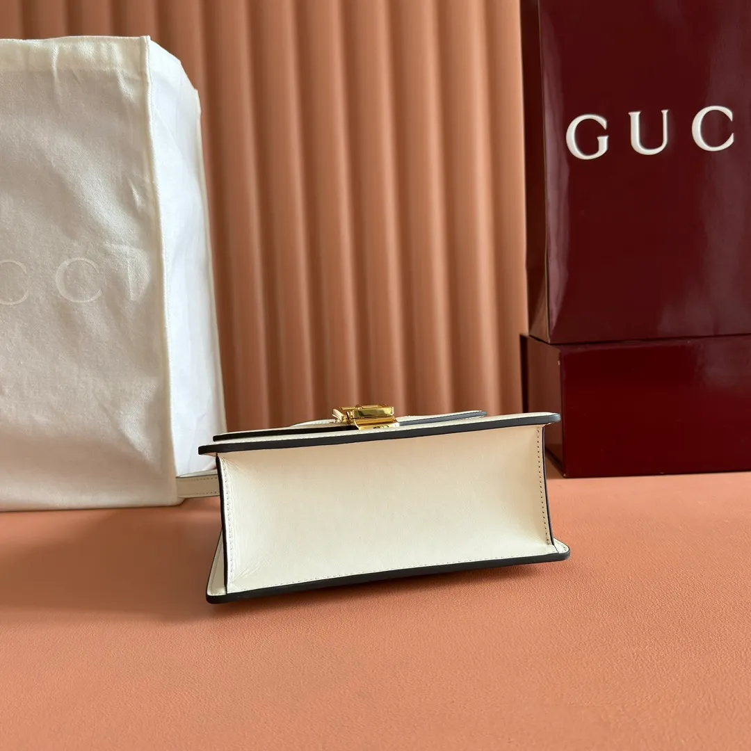 p1260. 💋💋💋【Original leather and complete packaging】G family👉New style. The market's top exclusive goods control, special/counter quality 💯Using imported cowhide, original hardware! Exquisite workmanship. 💯Exclusive physical photos📷👉The quality can be seen in the picture👄👄😘😘. Style number: 470270. Dimensions: width 20*height 14*side width 8.