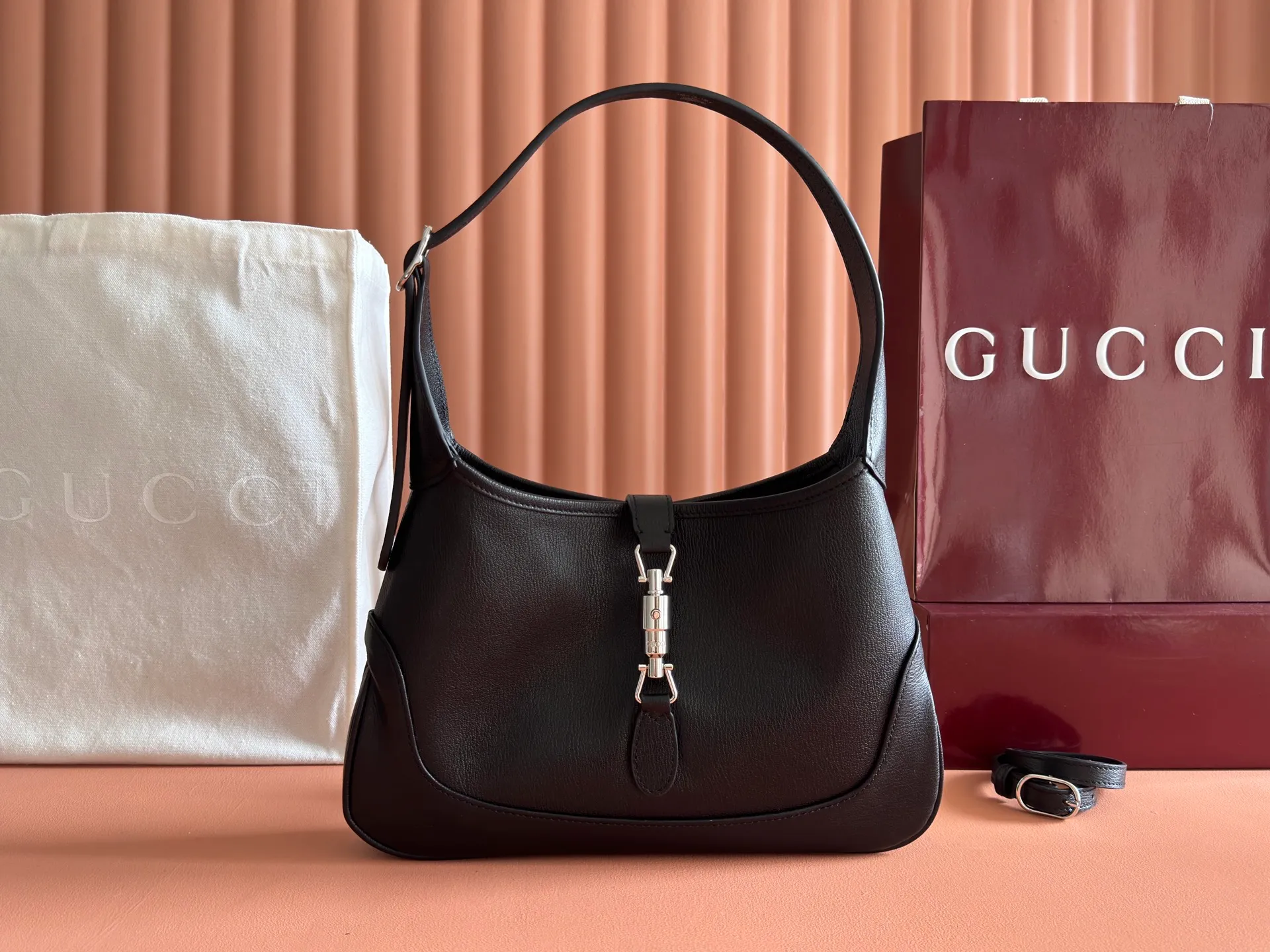 💋💋💋【New】GG Lafmiglia series medium shoulder bag, black/original leather, shipped, 🐍Model: 863136. short video