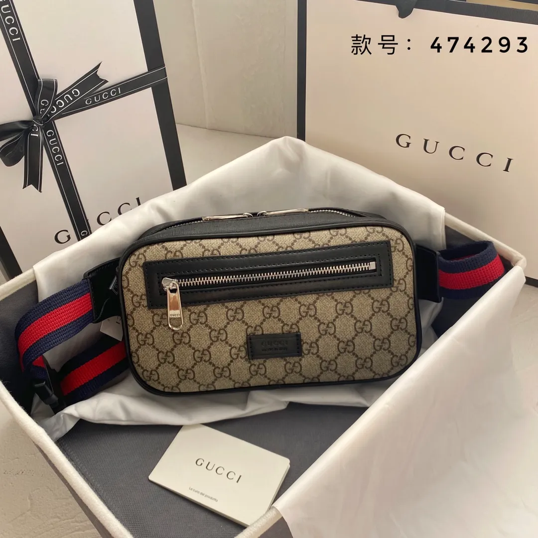 Actual shot #💰220 Style number: 474293 Size: 24*14*5.5 GUCCI men’s waist bag💪Re-engraved with heavy gold pattern👍Imported counter PVC material with first-layer cowhide replica. The leather is super soft🎊Customized counter original hardware👏YKK smooth zipper🏄🏻Perfect craftsmanship