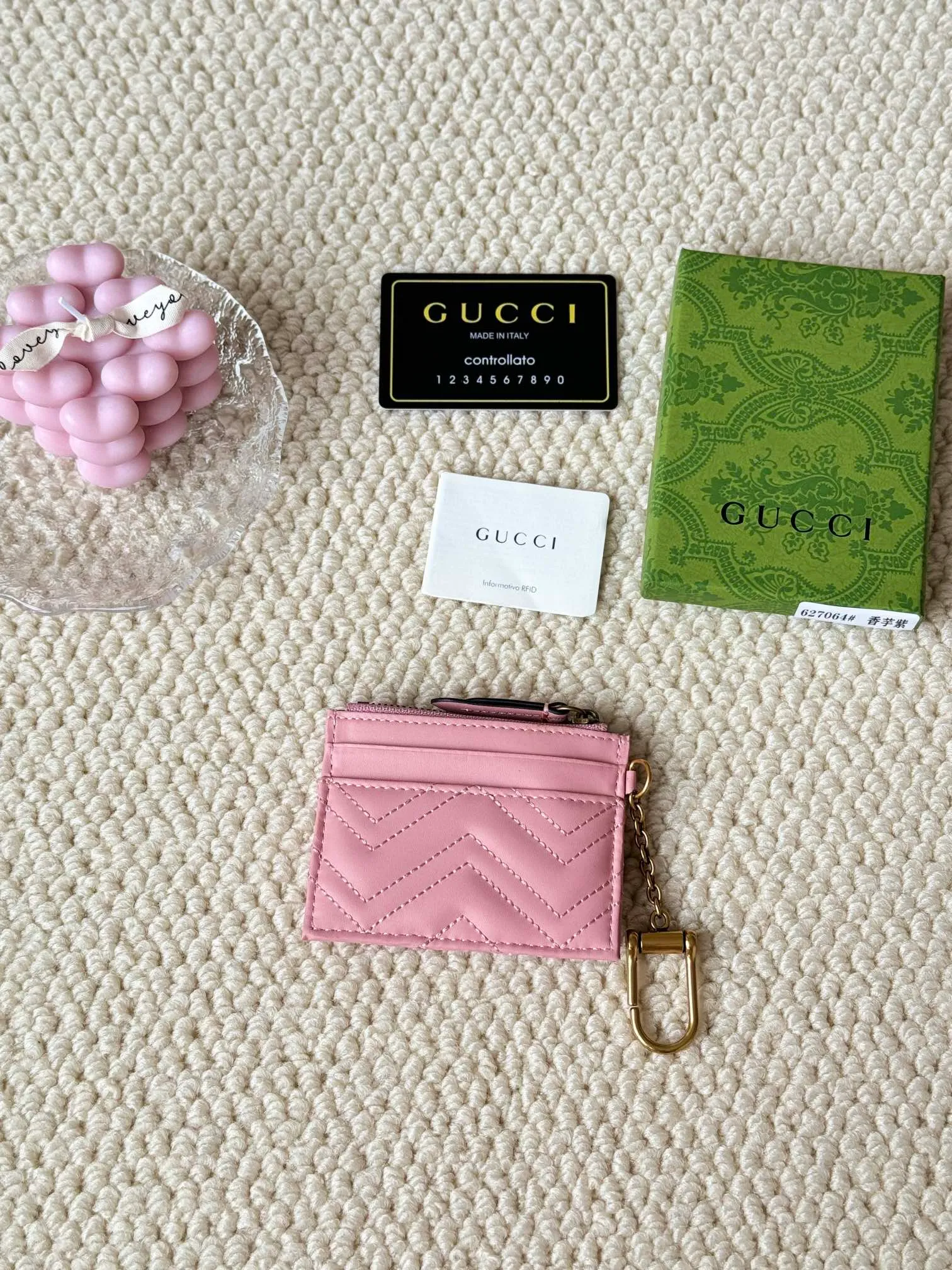 💰120 gucci card holder key🔑clasp new arrival! Actual shot of cowhide! Style number: 627064🎈🎈🎈Size: Width 10 X Height 7.5x1cm