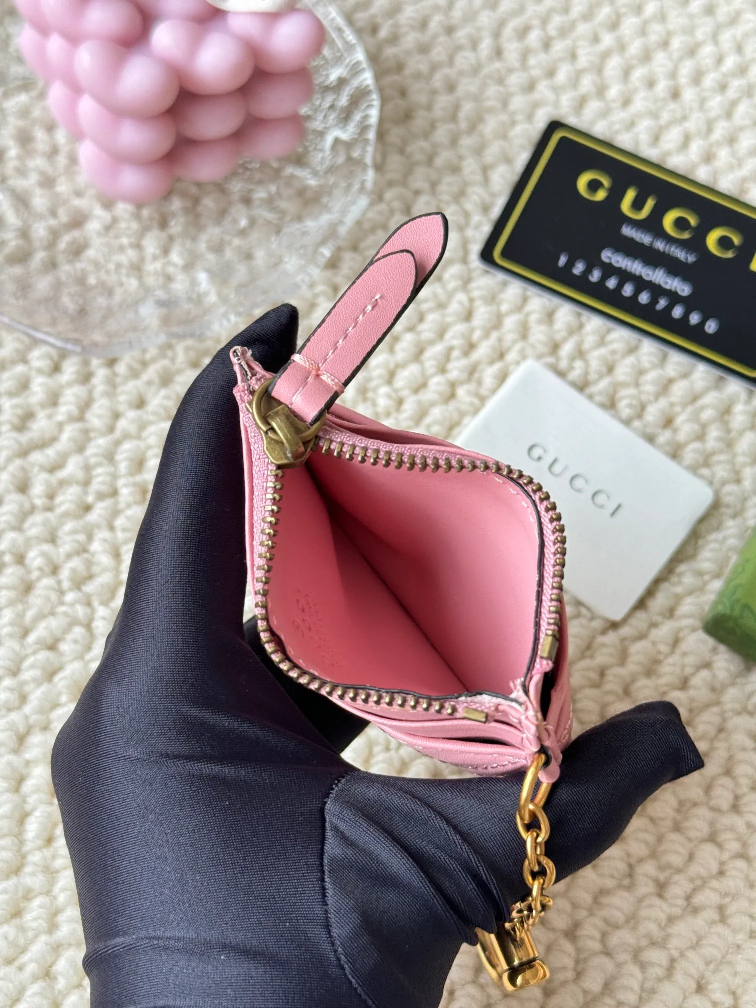 💰120 gucci card holder key🔑clasp new arrival! Actual shot of cowhide! Style number: 627064🎈🎈🎈Size: Width 10 X Height 7.5x1cm