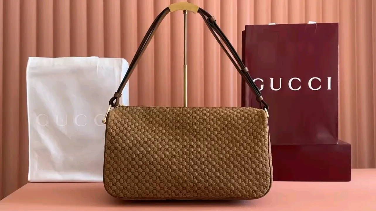 💋💋💋【New】Gucci Half Horsebit series large shoulder bag, original leather shipped, 🐍Model: 862530.