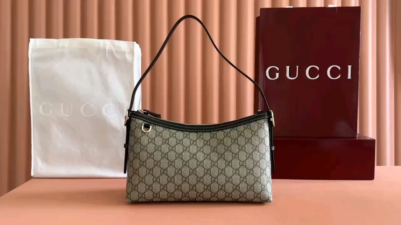 💋💋💋【New product】GG Emblem series original leather, model number: 847447. Combination short video