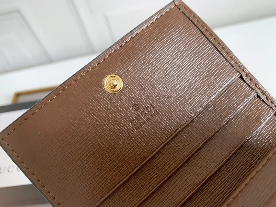💰150 Top Original 💎gucci·leather ‼ ‼ Made of imported original leather, grained cow leather, paired with ebony double G fabric, and gold hardware accessories. Model: 523155 Brown Size 11cm*8.5cm*2.5cm