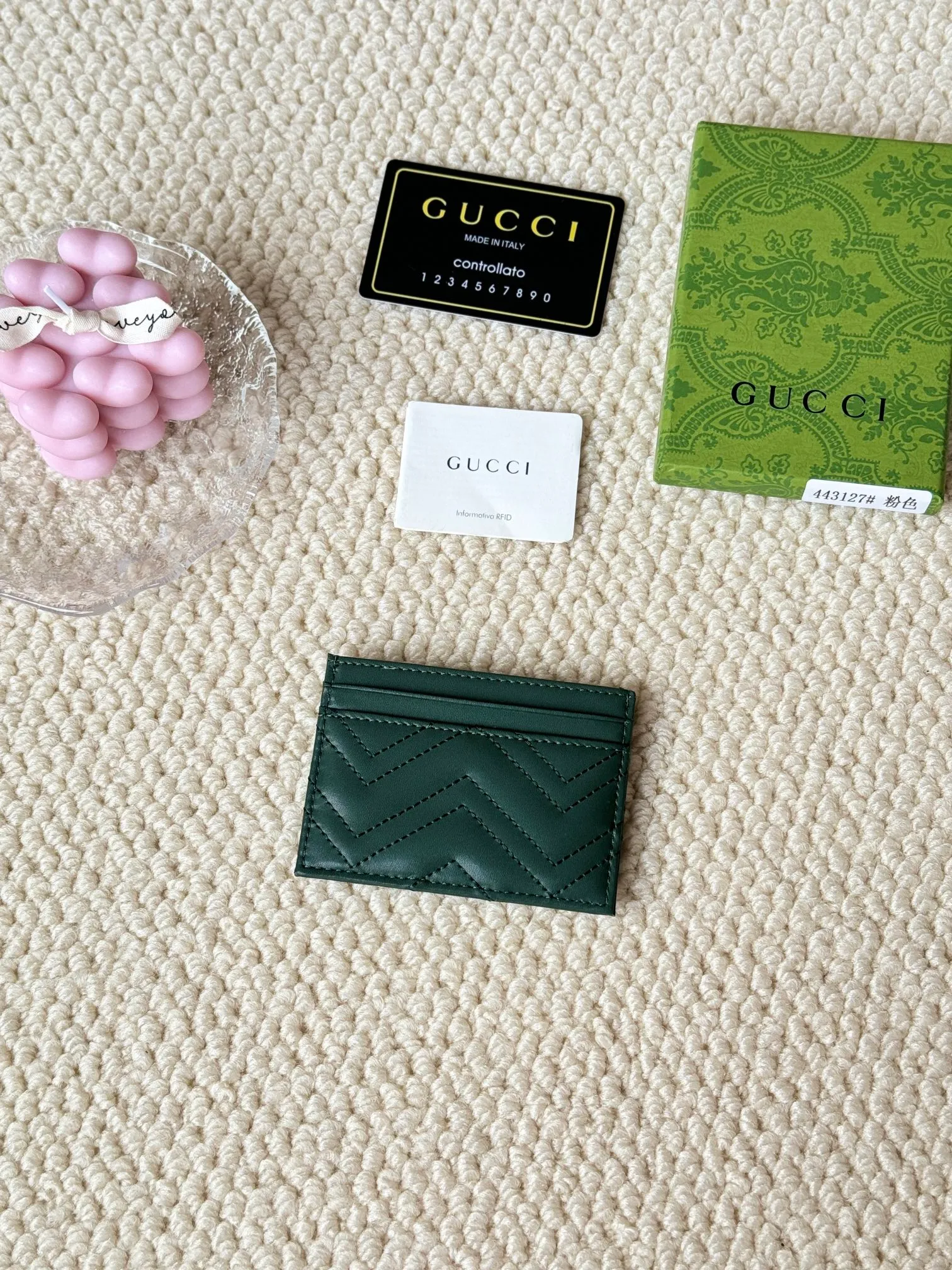 💰100 gucci cowhide mini card holder, real photo! Double G wave pattern small card holder, retro gold metal accessories, model number 443127, humanoid pattern, size: 10x7