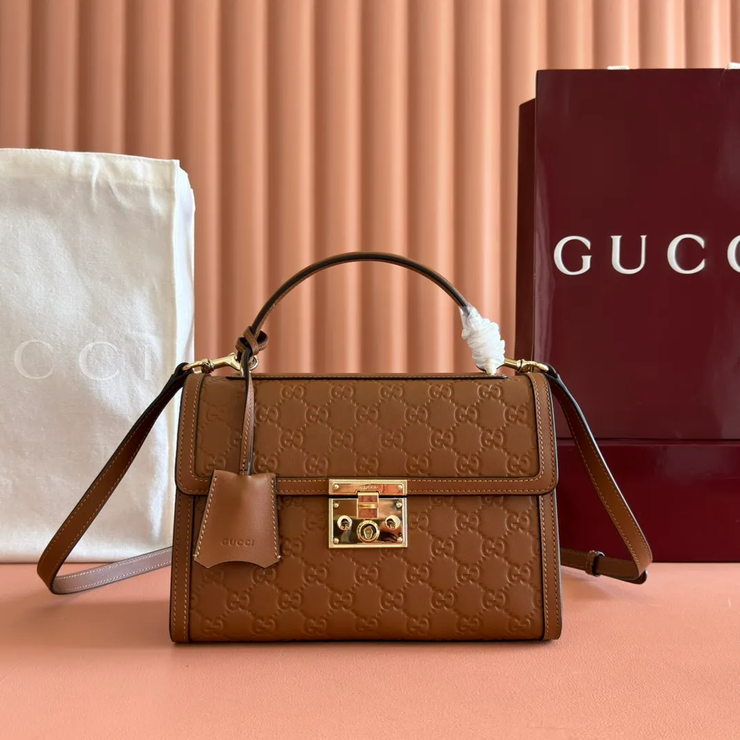 💋💋💋【New】GG Padlock series medium handbag, four-color embossed/original leather is shipped, 🐍Model: 838998. Combination short video