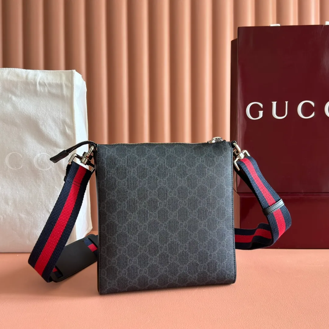 p720. 💋💋💋【Original leather accessories🌈 Equipped with full set of packaging at the counter】🔥🔥G Home👉New model. The market's top exclusive goods control, special/counter quality 💯Using imported cowhide, original hardware! Exquisite workmanship. 💯Exclusive physical photos📷👉The quality can be seen in the picture👄👄😘😘. Style number: 523599. Dimensions: width 21*height 23*side width 4. Color: Gram pvc.