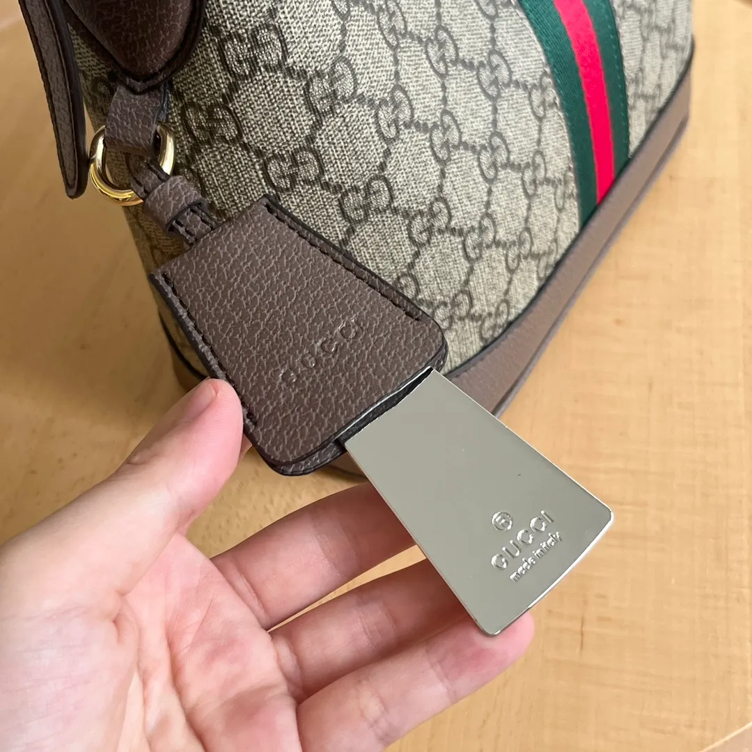 Actual shot #💰280 Model 781402 Size 23/21/12cm Gucci Ophidia hobo underarm bag Today’s aura is given by hobo! ! ! This bag really blends into daily life, casual and fashionable. The bag has a large capacity but is light and compact, which can be very suitable for daily outings. The shoulder straps are longer than ordinary armpit bags and can be adjusted. I fell in love at first sight and can be used fashionably at the same time!