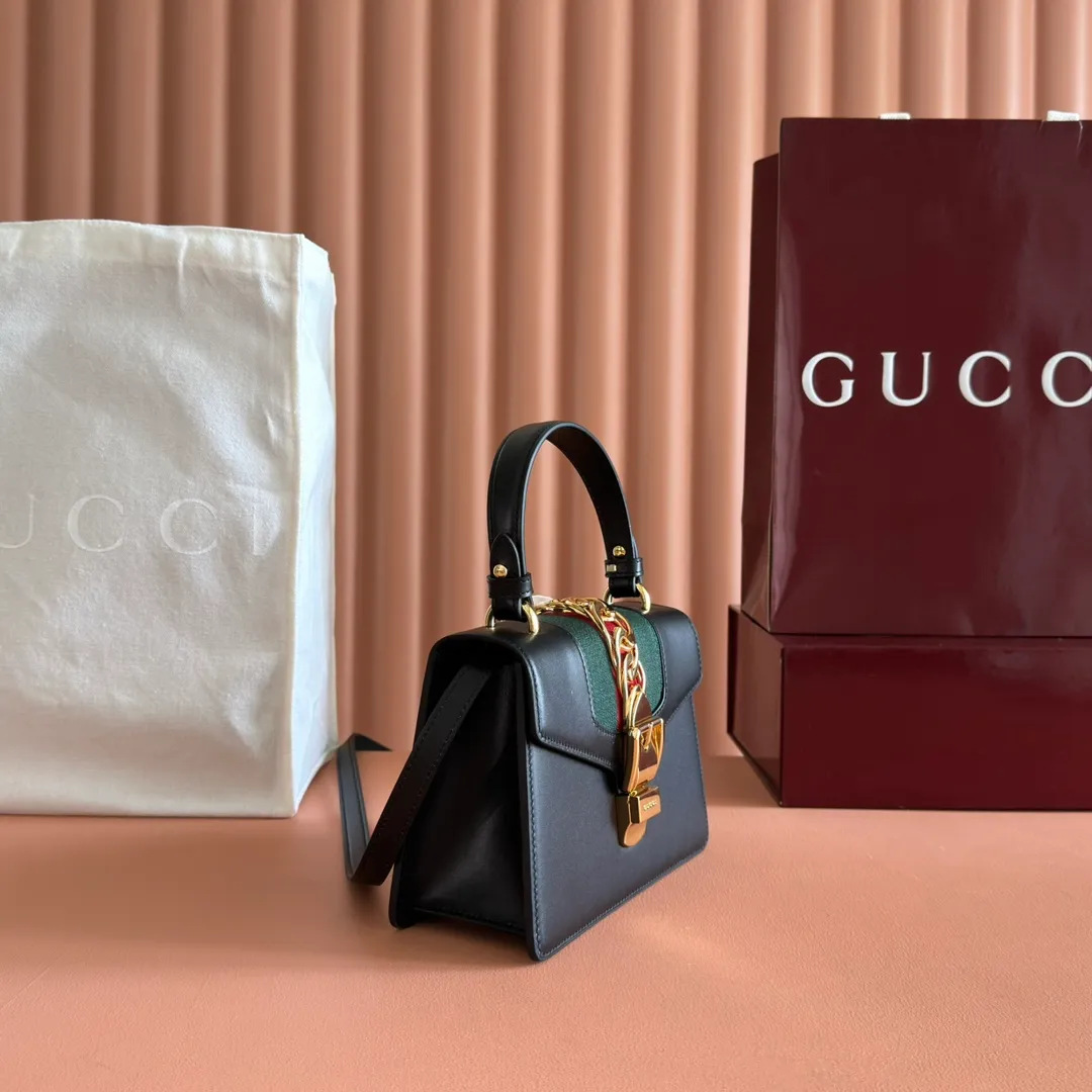 p1260. 💋💋💋【Original leather and complete packaging】G family👉New style. The market's top exclusive goods control, special/counter quality 💯Using imported cowhide, original hardware! Exquisite workmanship. 💯Exclusive physical photos📷👉The quality can be seen in the picture👄👄😘😘. Style number: 470270. Dimensions: width 20*height 14*side width 8.