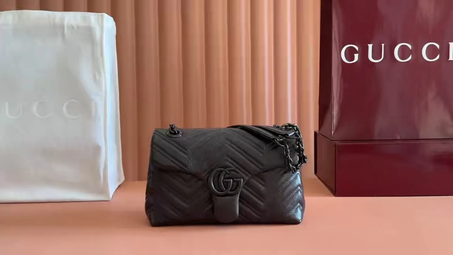 💋💋💋【New】GG Marmont series small shoulder bag, black soft leather/original leather is shipped, 🐍Model 855371 combination short video