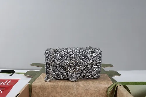 All categories Official website "Brand Women's Bags" Women's Bags 💙 GUCCI 2026 GUCCI new crossbody shoulder bag