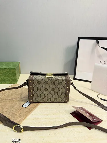 All Categories Official Website "Brand Women's Bags" Women's Bags 💙 GUCCI 2026 New GUCCI Crossbody Bag