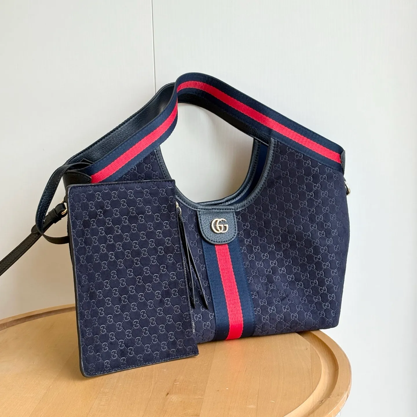 All Categories Official Website "Brand Women's Bags" Women's Bags 💙 GUCCI 2026 New GUCCI Crossbody Bag
