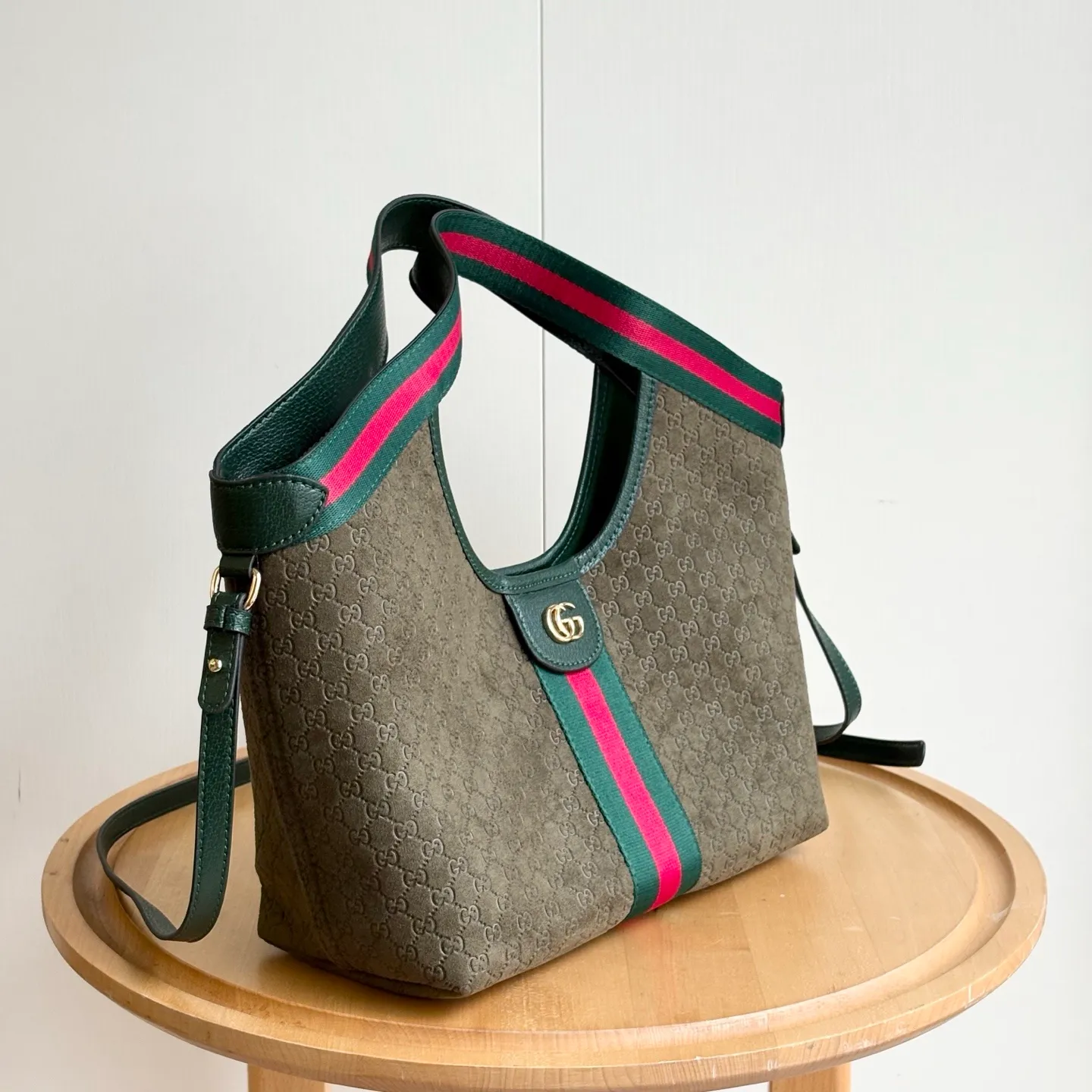 All Categories Official Website "Brand Women's Bags" Women's Bags 💙 GUCCI 2026 New GUCCI Crossbody Bag