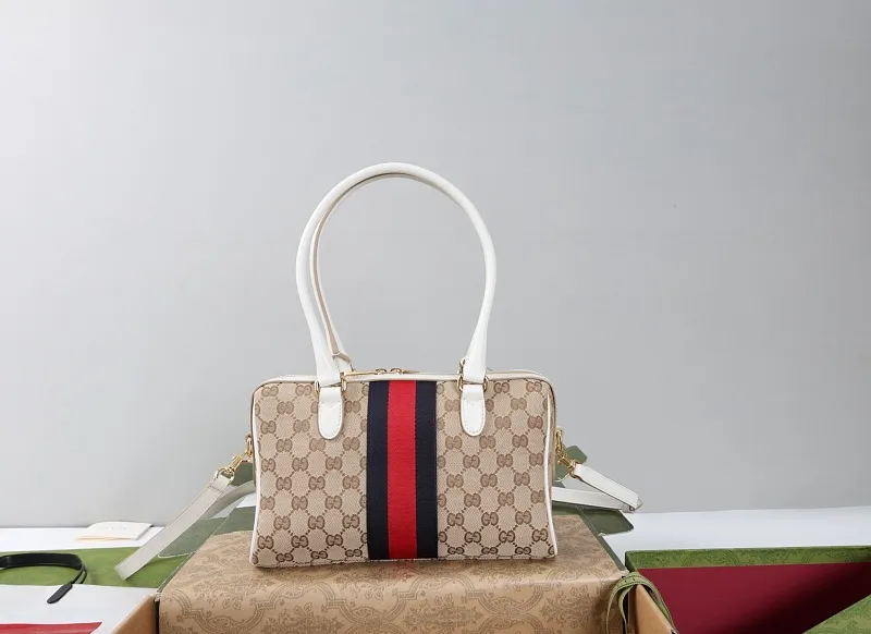 All Categories Official Website "Brand Women's Bags" Women's Bags 💙 GUCCI GUCCI 2026 New Classic GG Pattern Crossbody Bag