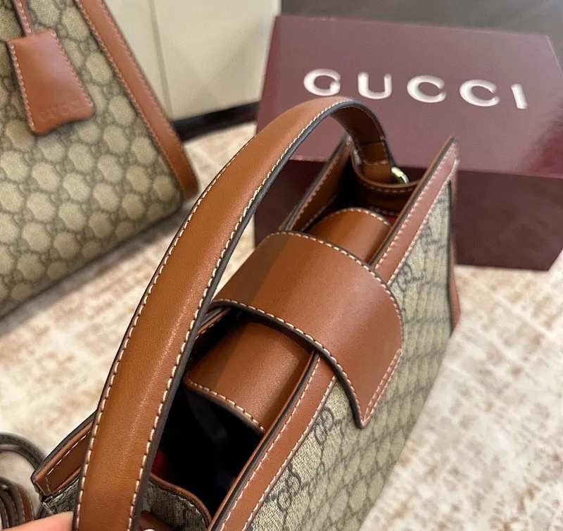 All Categories Official Website "Brand Women's Bags" Women's Bags 💙 GUCCI 2025 New GUCCI Crossbody Bag