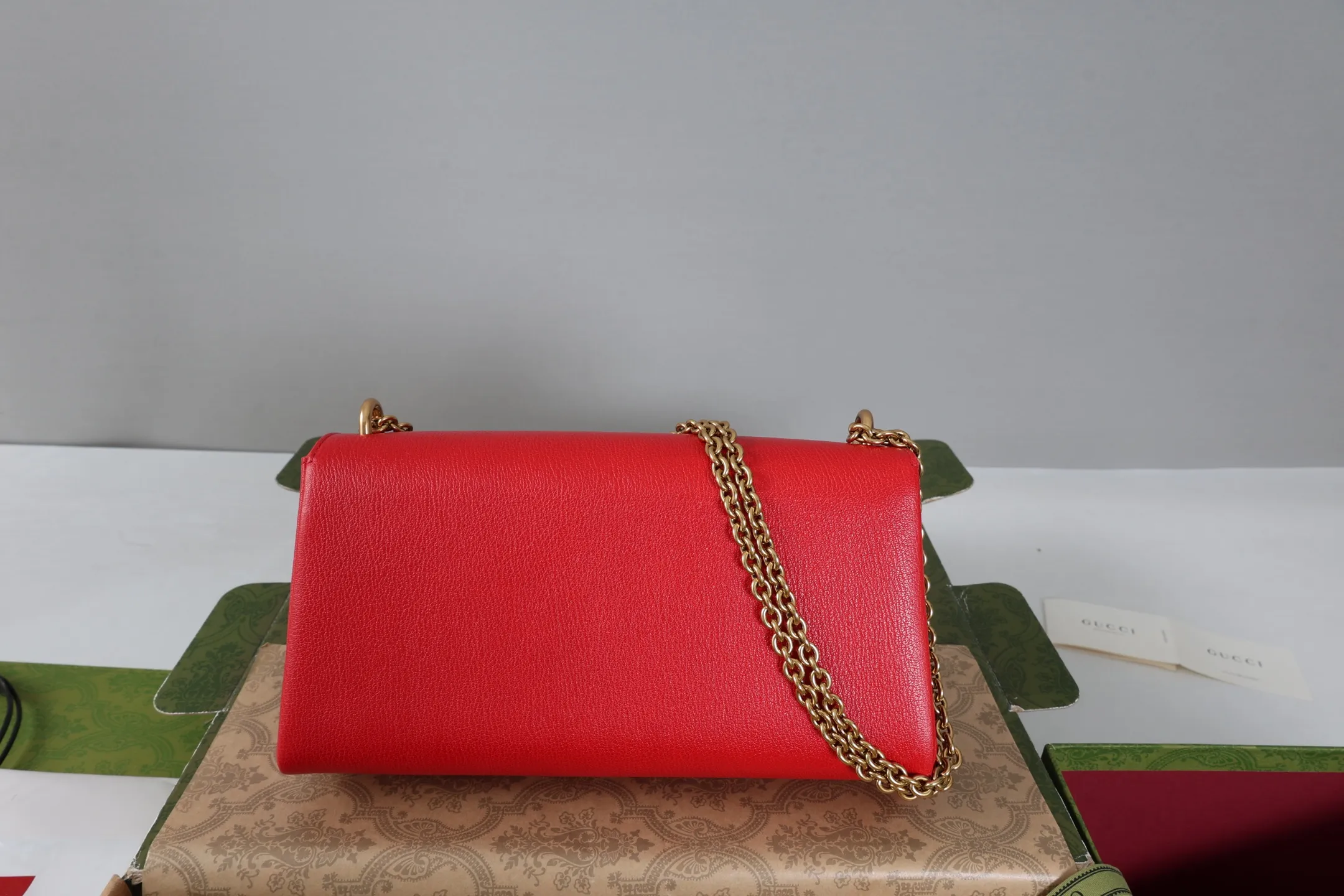 All categories Official website "Brand Women's Bags" Women's Bags 💙 GUCCI 2026 GUCCI new crossbody shoulder bag
