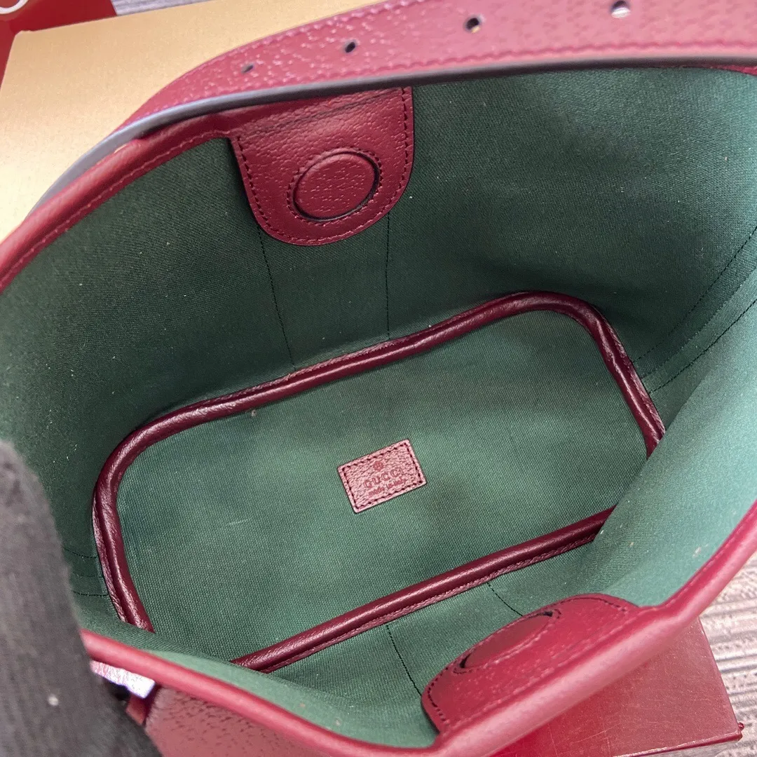 All Categories Official Website "Brand Women's Bags" Women's Bags 💙 GUCCI 2025 New GUCCI Crossbody Bag