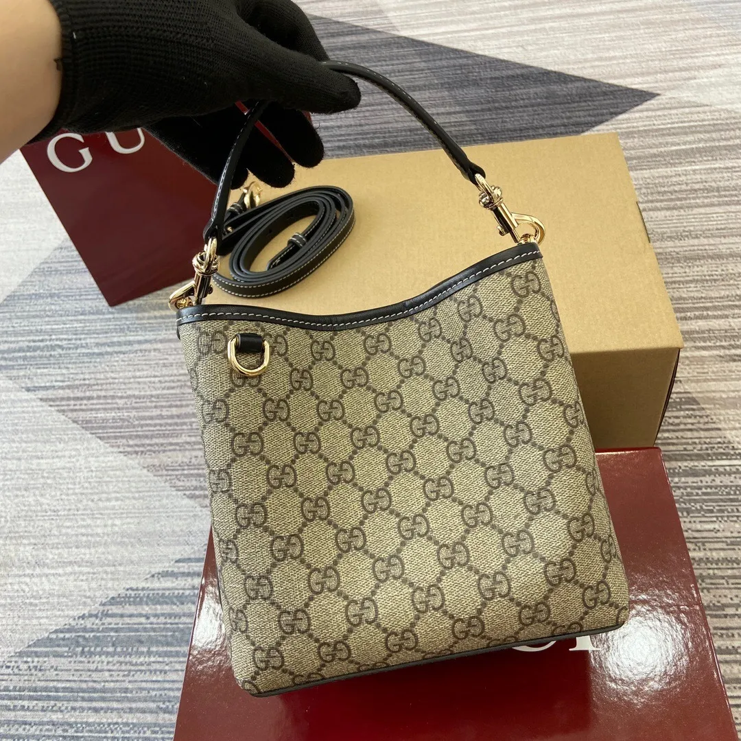 All Categories Official Website "Brand Women's Bags" Women's Bags 💙 GUCCI 2025 New GUCCI Crossbody Bag