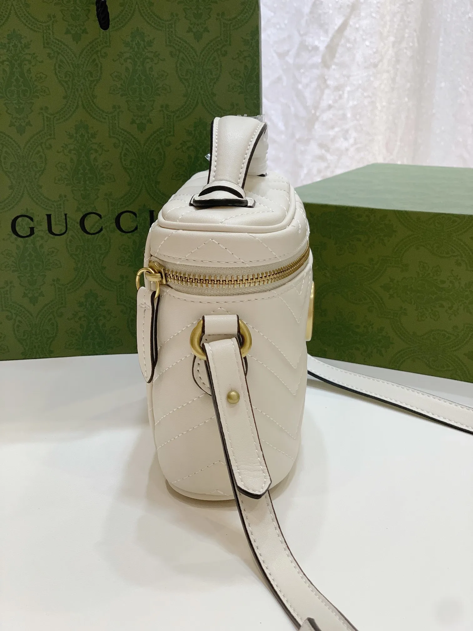 All categories Official website "Brand Women's Bags" Women's Bags 💙 GUCCI 2023 latest GUCCI crossbody bag