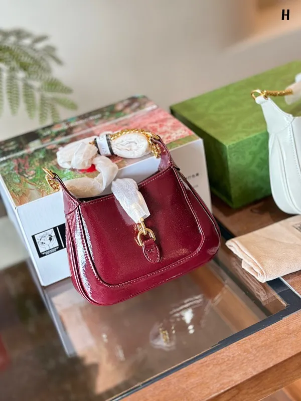 All Categories Official Website "Brand Women's Bags" Women's Bags 💙 GUCCI 2024 Official Website New GUCCI Crossbody Bag