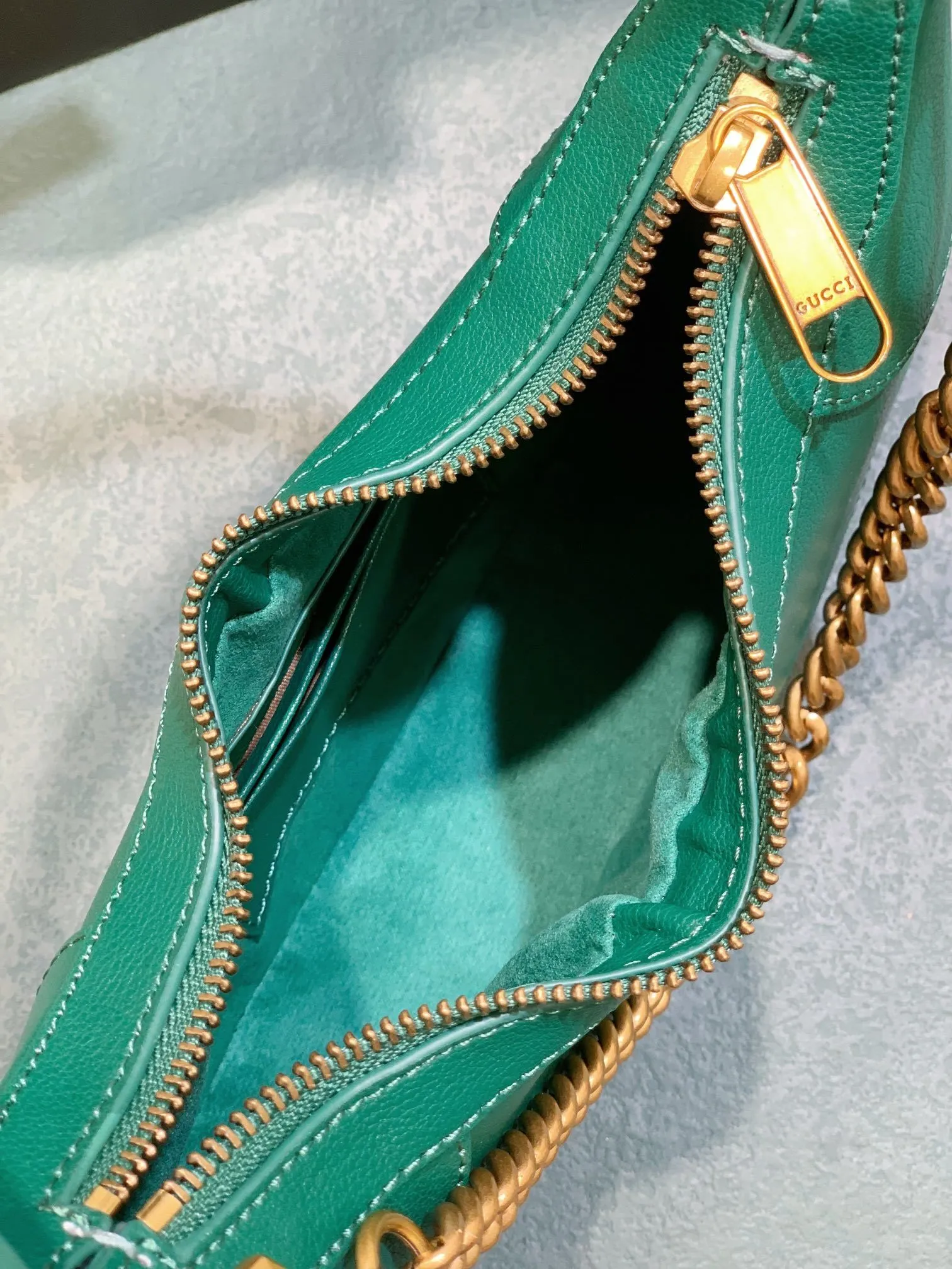 All categories Official website "Brand Women's Bags" Women's Bags 💙 GUCCI 2024 latest GUCCI crossbody bag