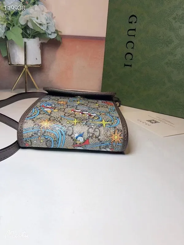 All categories Official website "Brand Women's Bags" Women's Bags 💙 GUCCI 2022 official new Gucci crossbody bag wholesale 5800900 Original order quality Size: 12-17 cm
