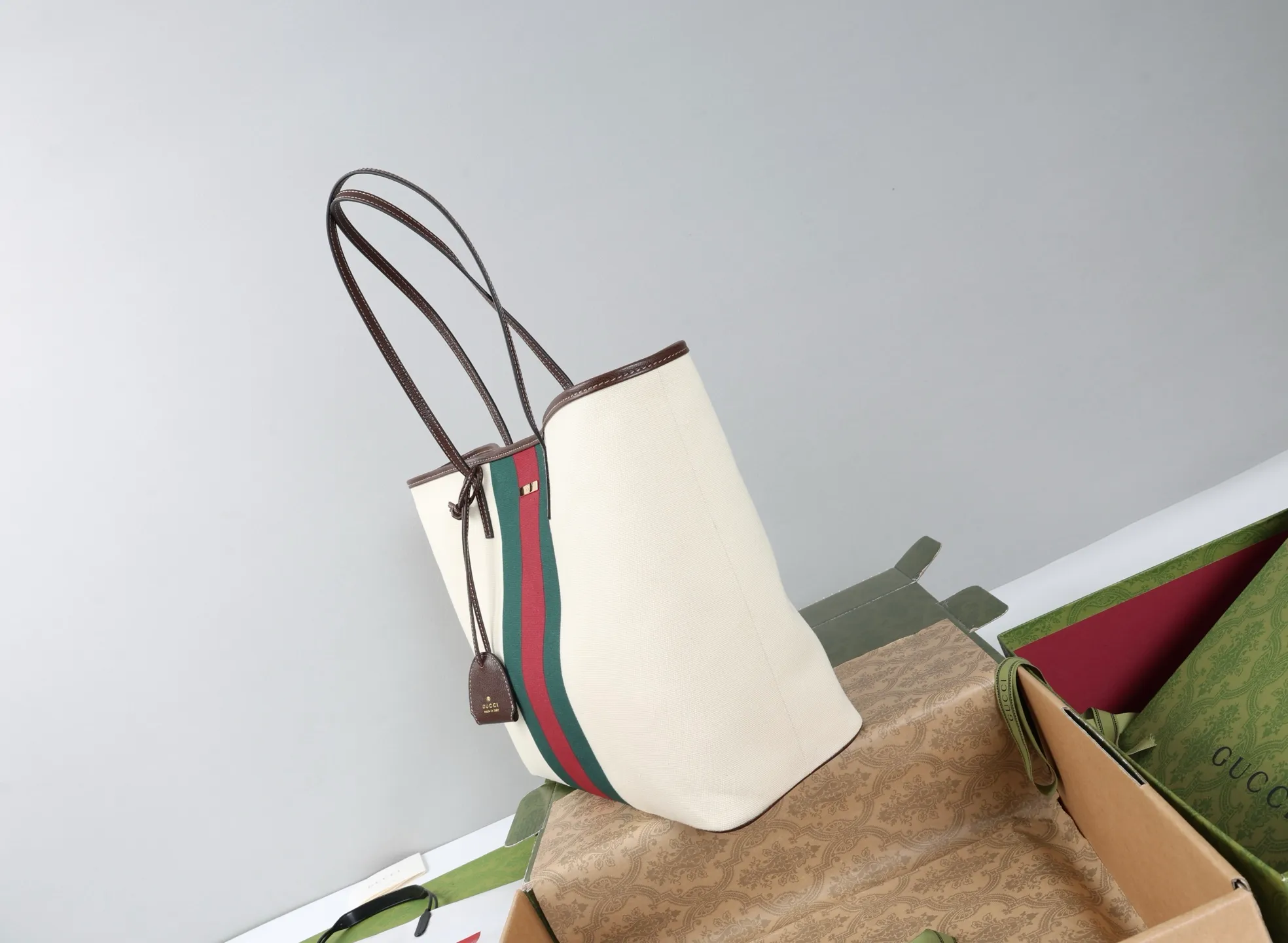 All Categories Official Website "Brand Women's Bags" Women's Bags 💙 GUCCI 2026 Classic GUCCI Print Crossbody Bag