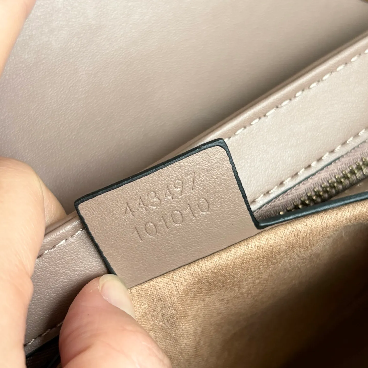 All Categories Official Website "Brand Women's Bags" Women's Bags 💙 GUCCI 2026 New GUCCI Crossbody Bag