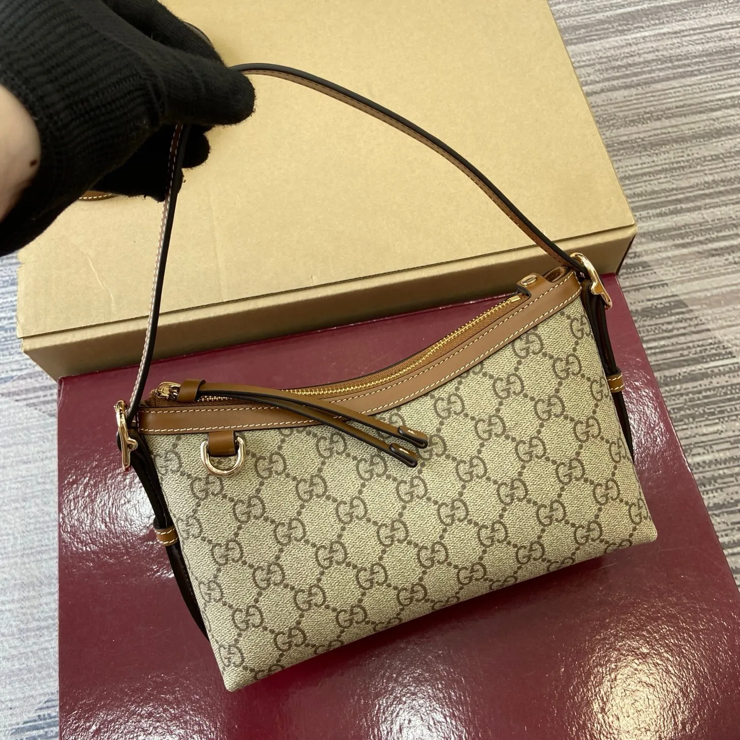All Categories Official Website "Brand Women's Bags" Women's Bags 💙 GUCCI 2025 New GUCCI Crossbody Bag