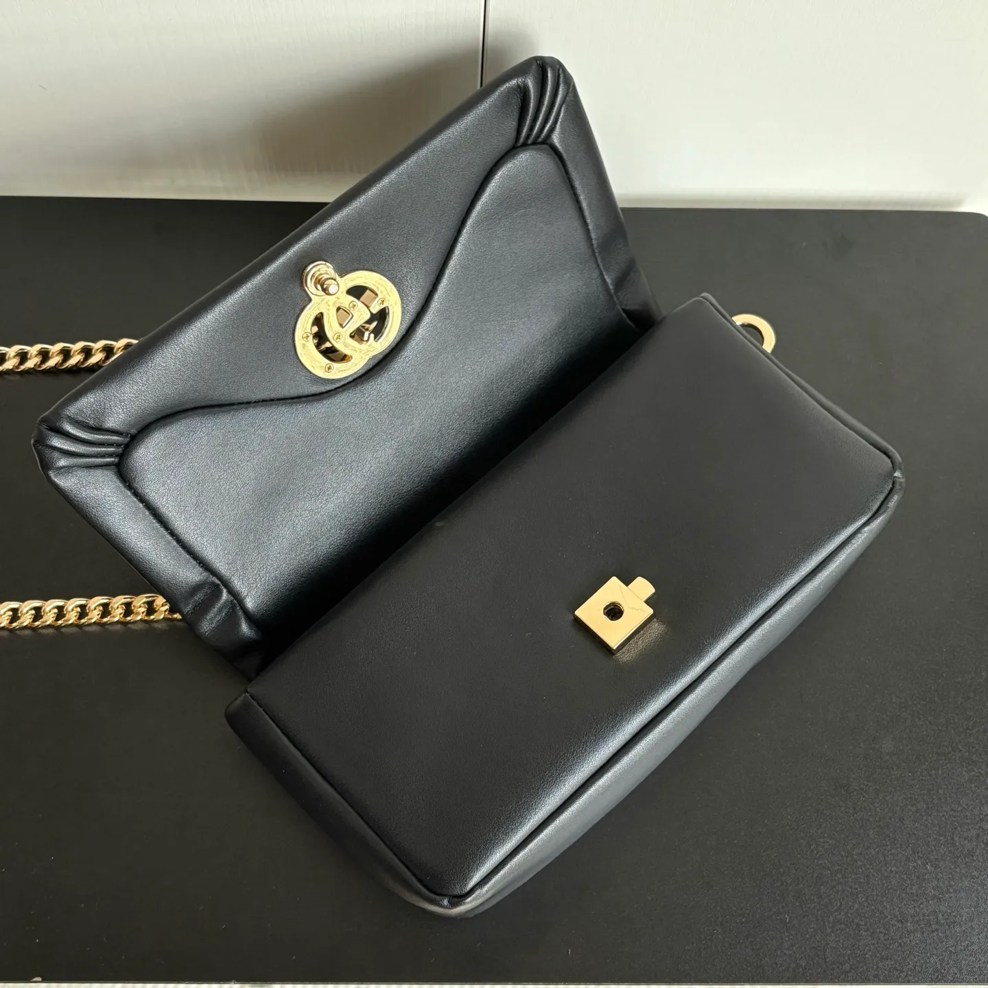 All Categories Official Website "Brand Women's Bags" Women's Bags 💙 GUCCI 2026 New GUCCI Crossbody Bag