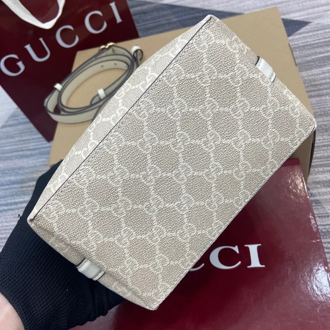 All Categories Official Website "Brand Women's Bags" Women's Bags 💙 GUCCI 2025 New GUCCI Crossbody Bag