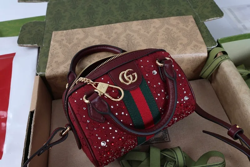 All categories Official website "Brand Women's Bags" Women's Bags 💙 GUCCI 2026 GUCCI new crossbody shoulder bag