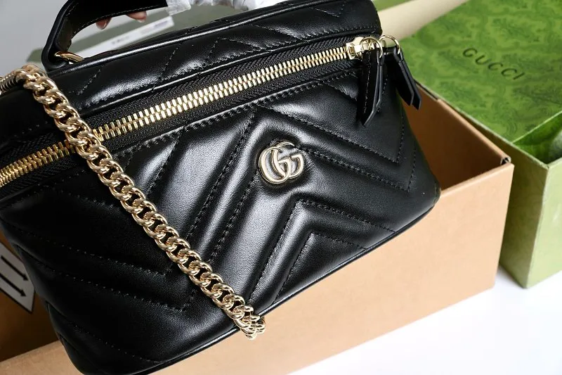 All categories Official website "Brand Women's Bags" Women's Bags 💙 GUCCI 2026 GUCCI new crossbody shoulder bag