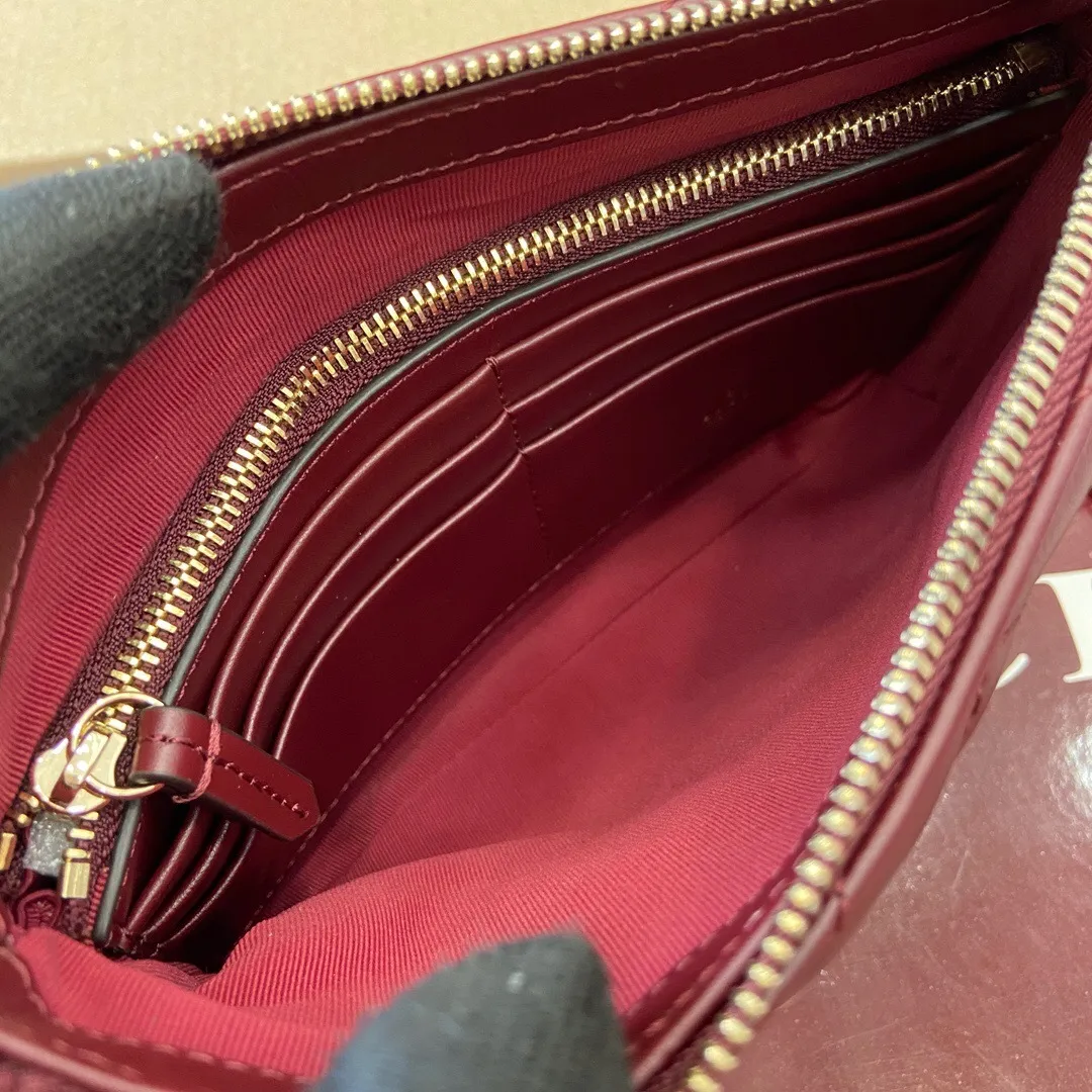 All Categories Official Website "Brand Women's Bags" Women's Bags 💙 GUCCI 2025 New GUCCI Crossbody Bag