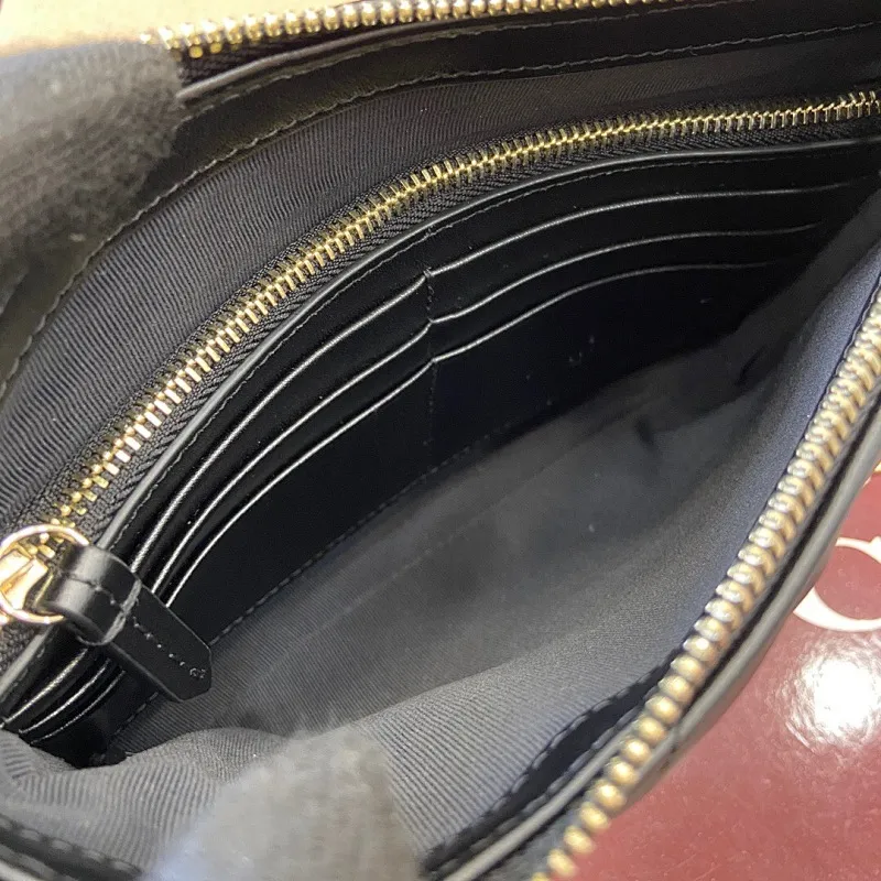 All Categories Official Website "Brand Women's Bags" Women's Bags 💙 GUCCI 2025 New GUCCI Crossbody Bag