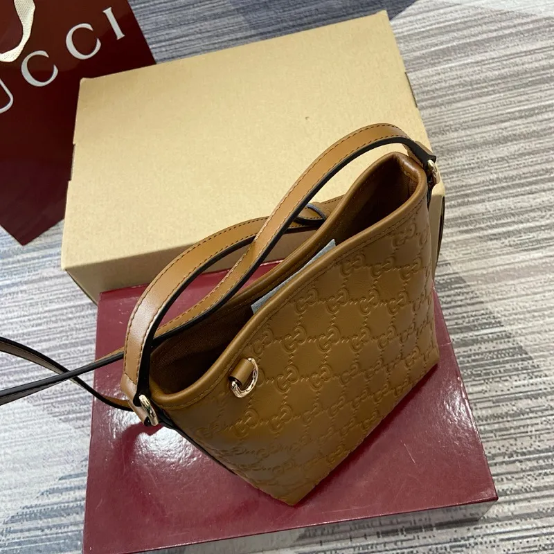 All Categories Official Website "Brand Women's Bags" Women's Bags 💙 GUCCI 2025 New GUCCI Crossbody Bag