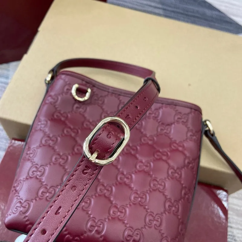 All Categories Official Website "Brand Women's Bags" Women's Bags 💙 GUCCI 2025 New GUCCI Crossbody Bag